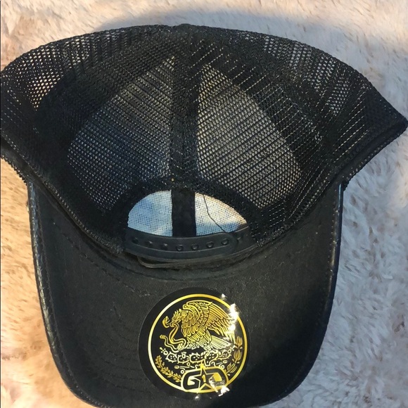 Hat - Picture 4 of 4